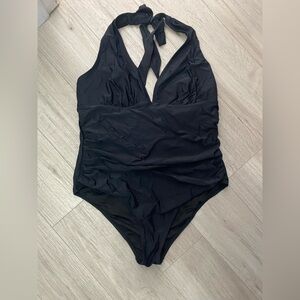 V-Neck Halter Top Slim & Sculpt One